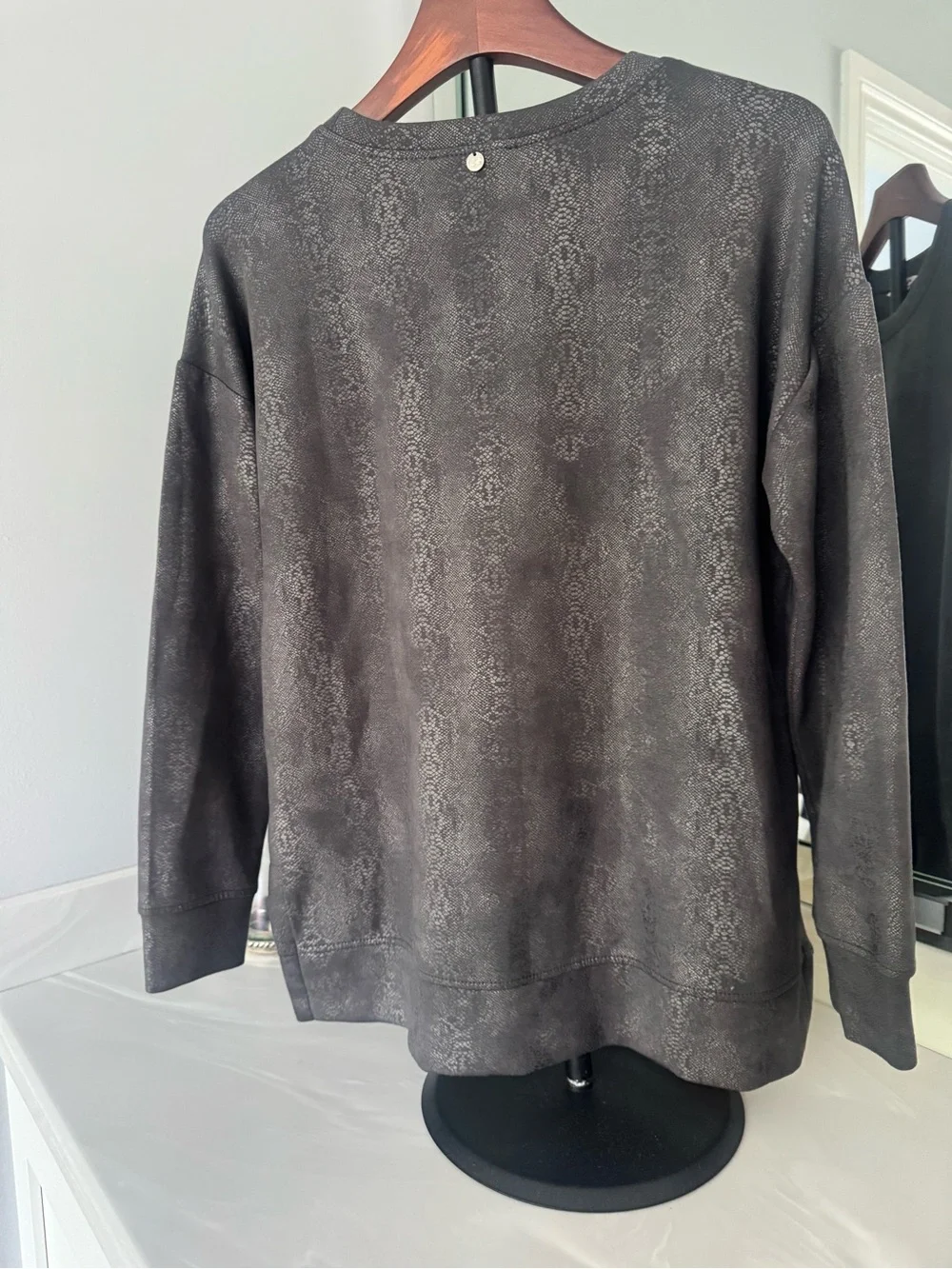 Cable & Gauge Women’s Gray Textured Crewneck Sweatshirt size M